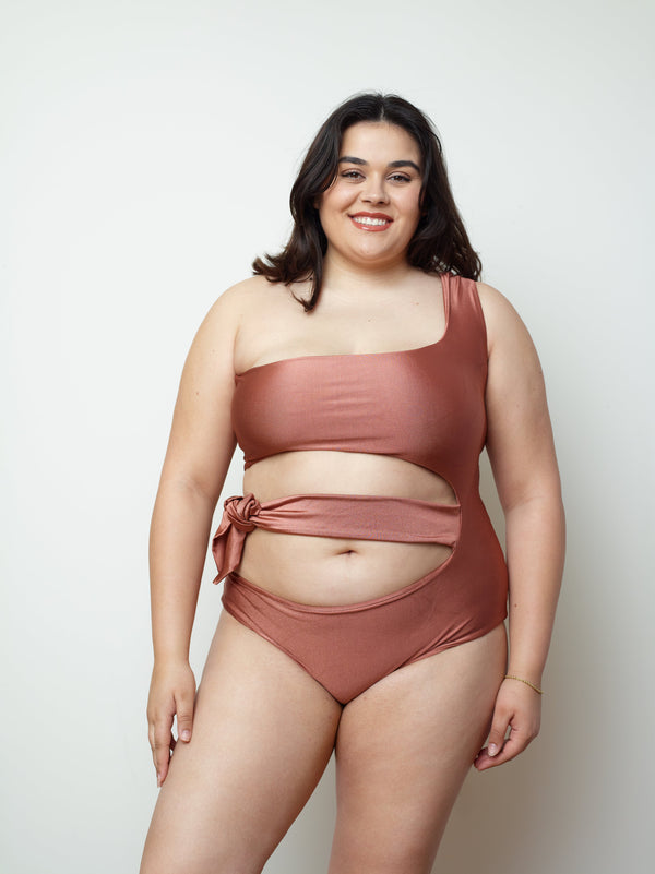 Sophia Monokini — One‑Piece Swimwear With Modern Cut‑Out Design