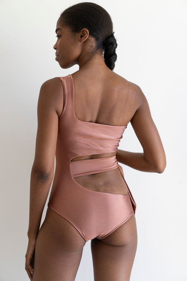 Sophia Monokini — One‑Piece Swimwear With Modern Cut‑Out Design